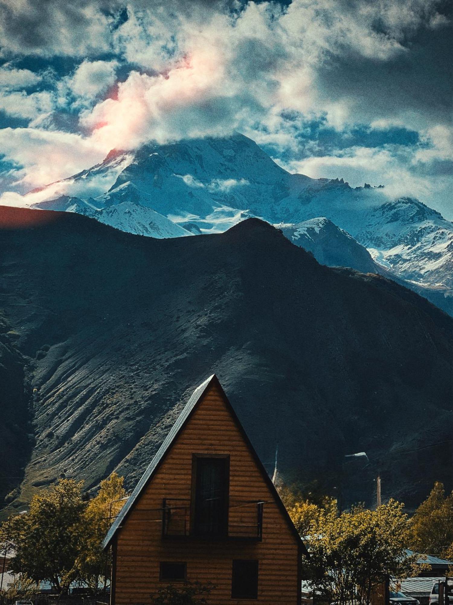 Sunset Cottage Kazbegi Quarto foto